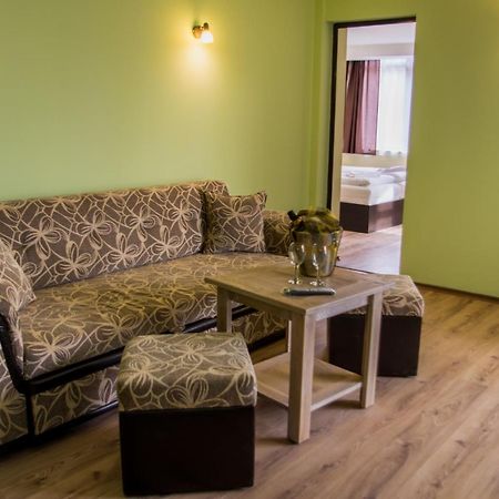 Family Hotel Virgin Ribarica Εξωτερικό φωτογραφία