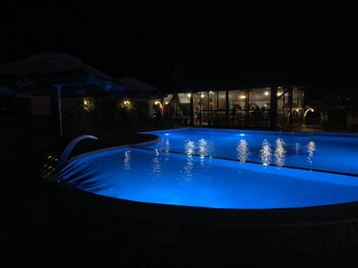 Family Hotel Virgin Ribarica Εξωτερικό φωτογραφία