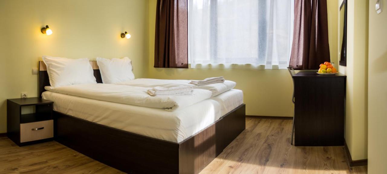 Family Hotel Virgin Ribarica Εξωτερικό φωτογραφία
