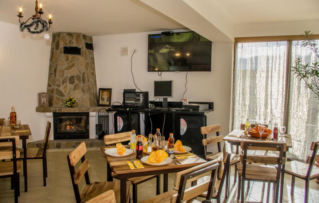 Family Hotel Virgin Ribarica Εξωτερικό φωτογραφία