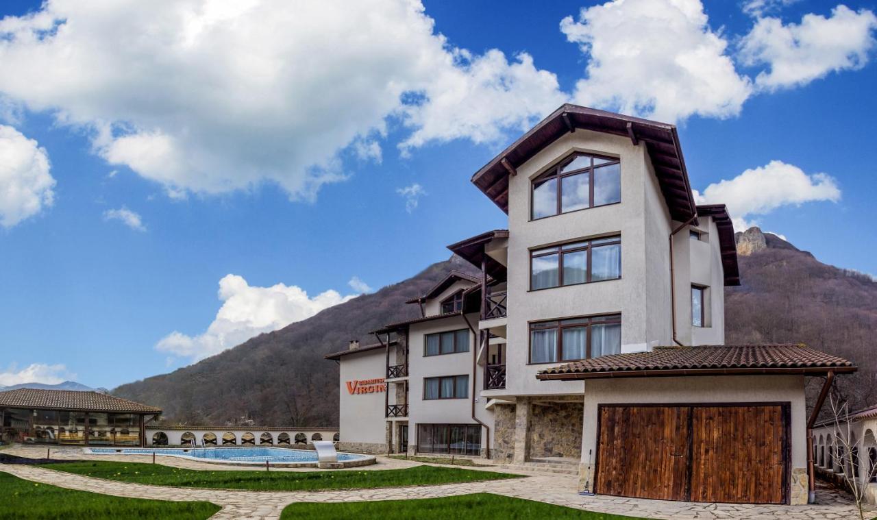 Family Hotel Virgin Ribarica Εξωτερικό φωτογραφία