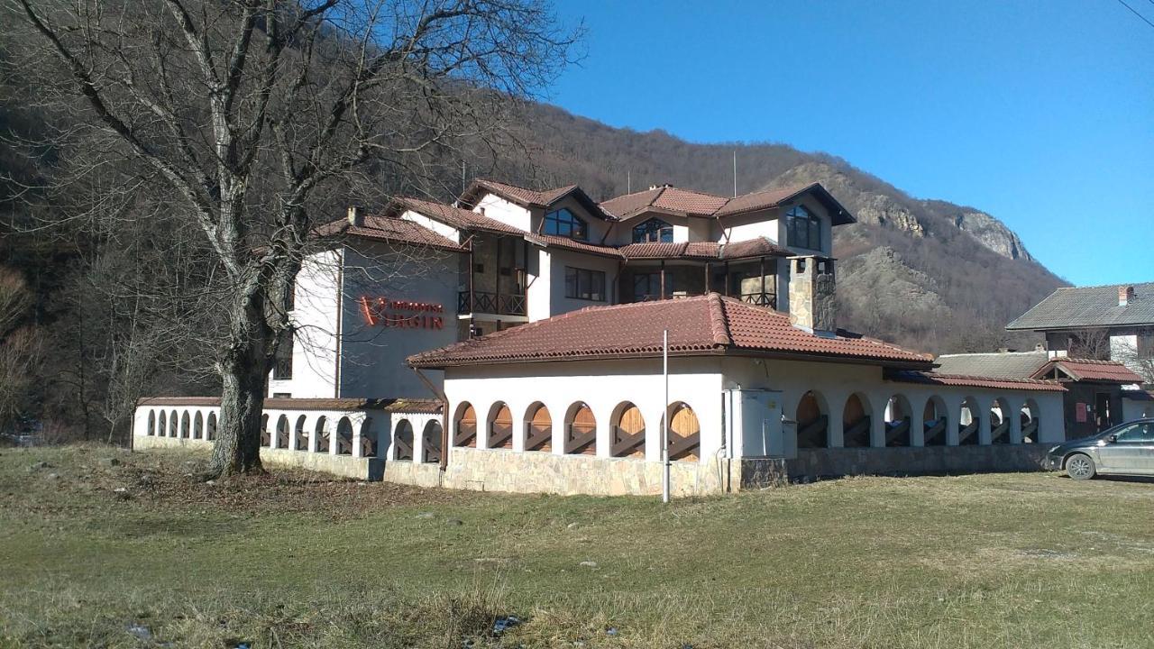 Family Hotel Virgin Ribarica Εξωτερικό φωτογραφία